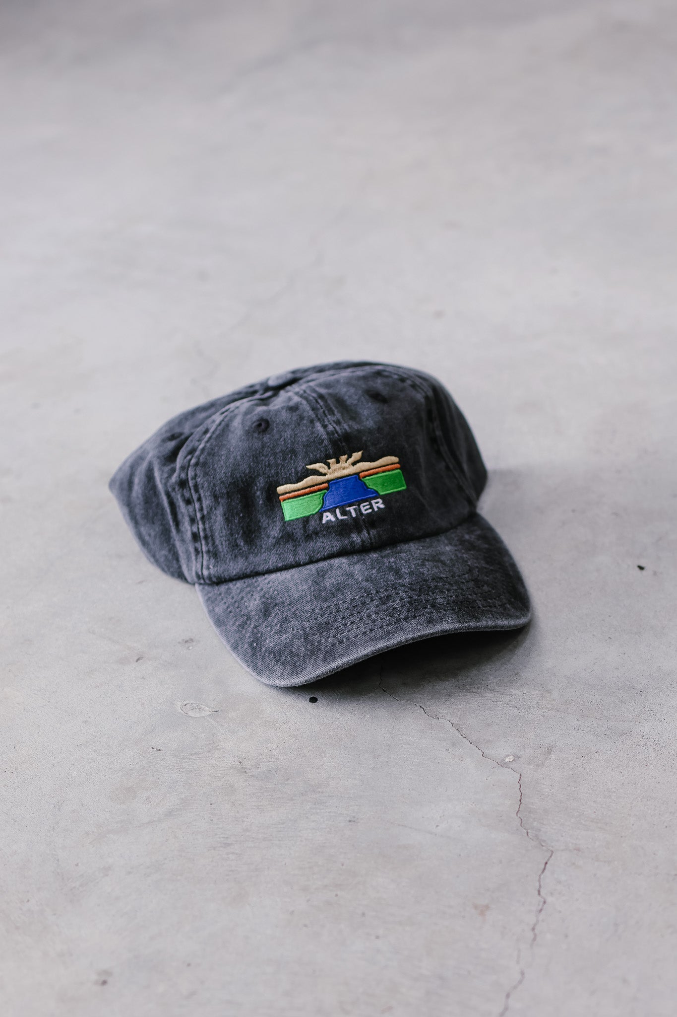 Vintage Washed Adventure Cap (Black)
